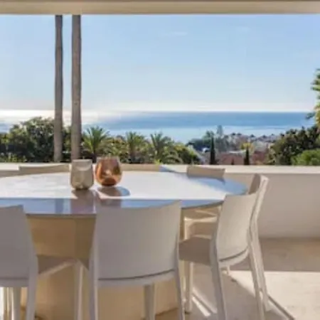 Villa Nagueles Marbella